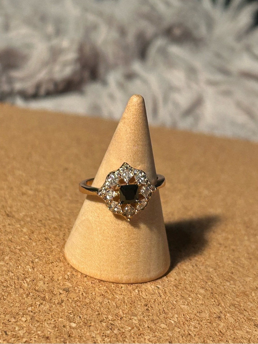Pretty Bird Rose Gold Plated Vintage Inspired Ring with Black Stone - Size 6